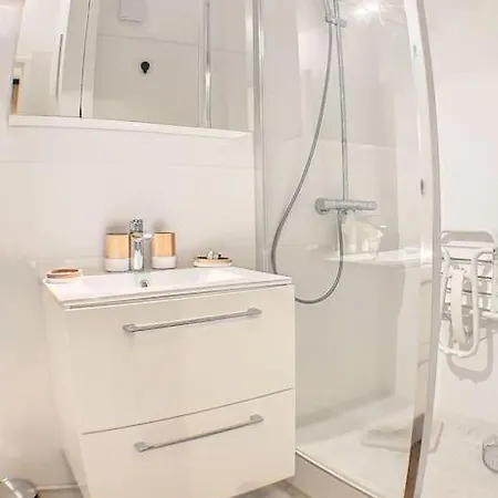 アパート 2 Bedrooms *